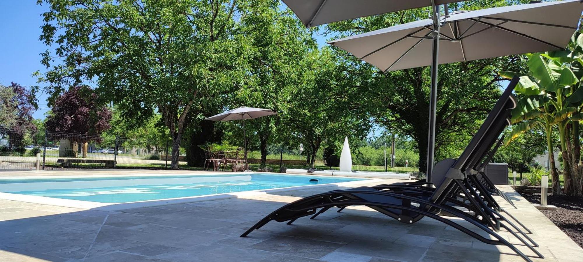 Le 4 Bed & Breakfast Montignac-Lascaux Exterior photo